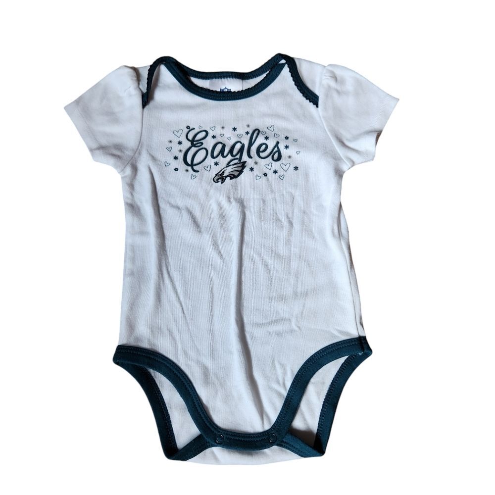 NFL Eagles Short Sleeve Bodysuit Size 18 months White with Green